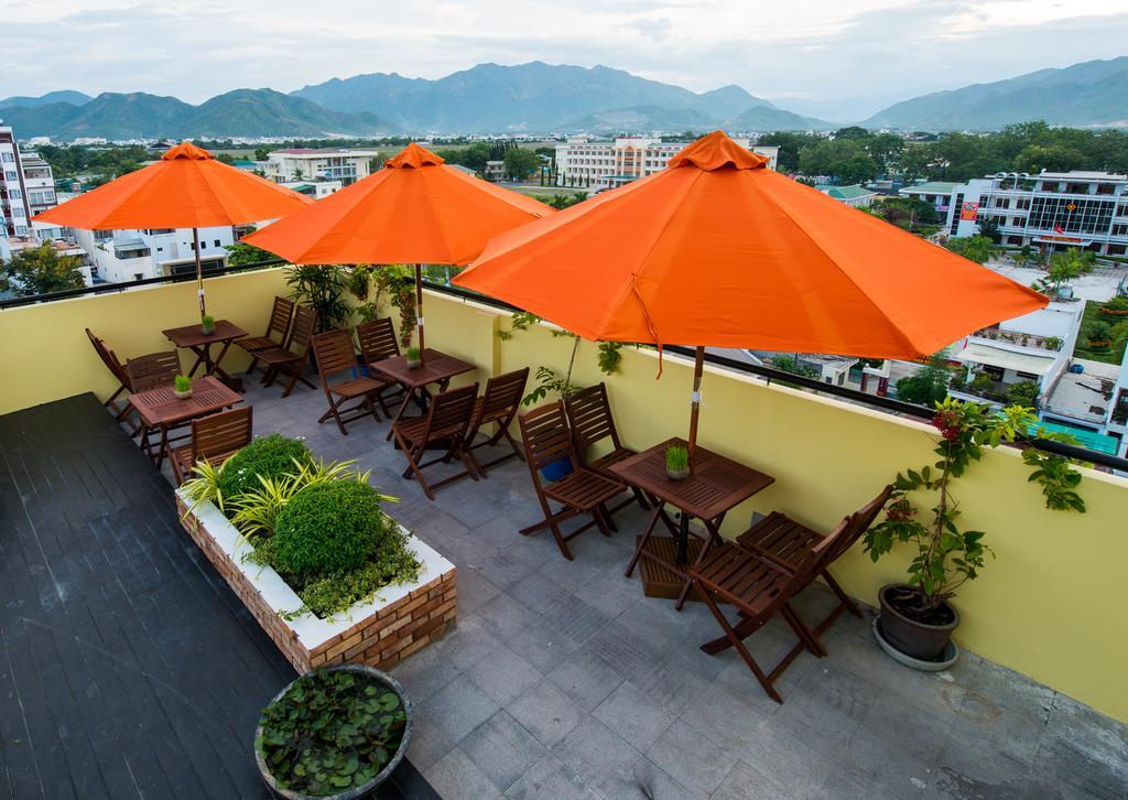 Tabalo Hostel Нячанг Екстер'єр фото