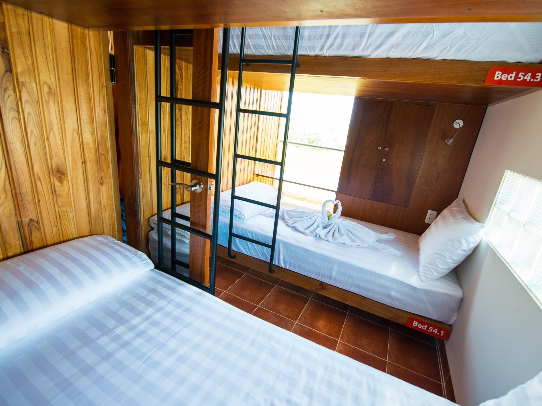 Tabalo Hostel Нячанг Екстер'єр фото