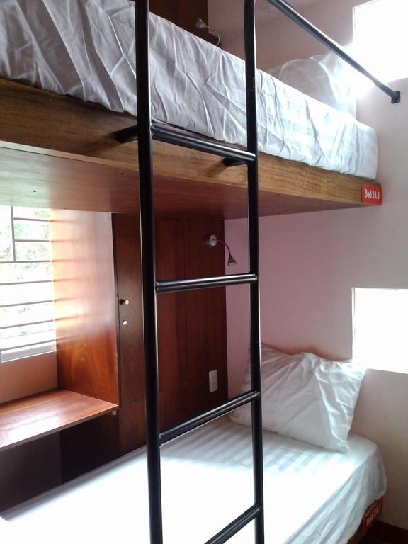 Tabalo Hostel Нячанг Екстер'єр фото
